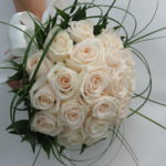 nifiki anthodesmi, νυφική ανθοδέσμη, γάμος, τριαντάφυλλα, λευκό, κατερίνη γάμος, katerini pieria